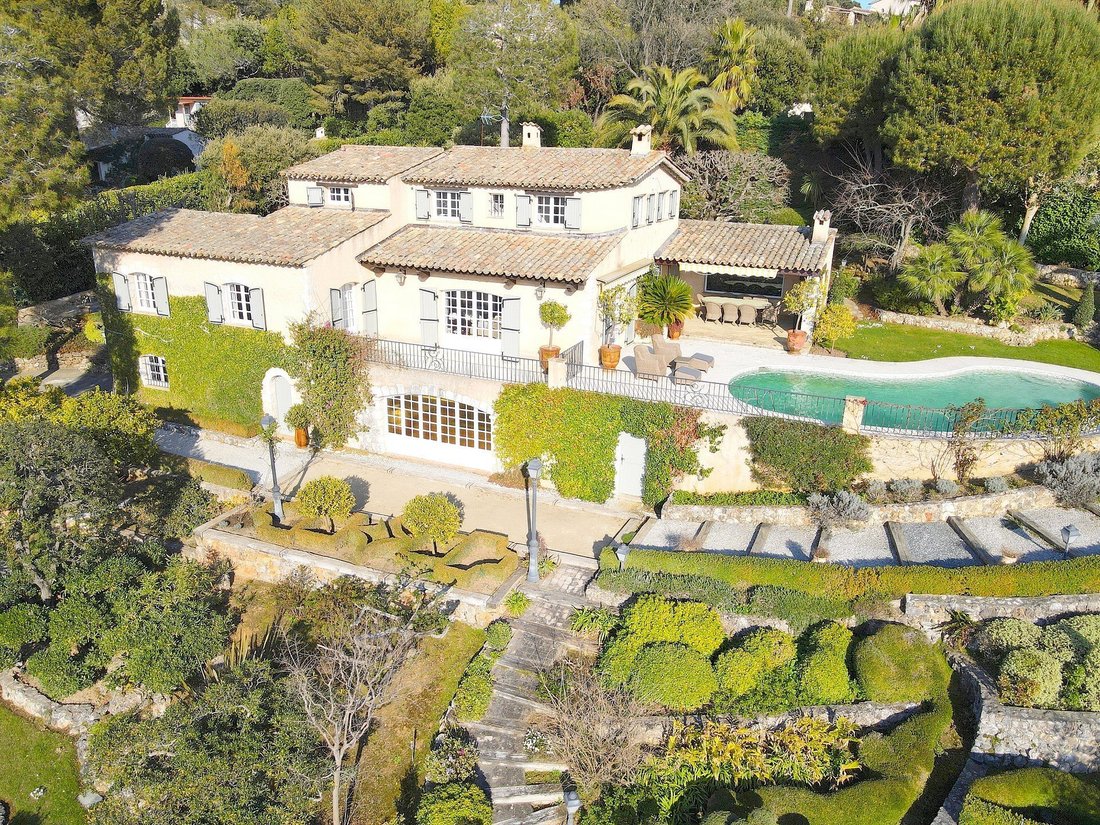 In Absolute Calm In La Colle Sur Loup, Provence Alpes Côte D'azur