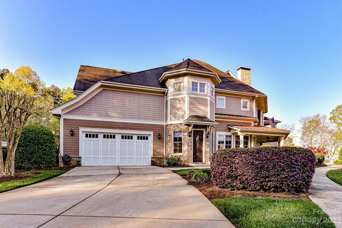 102 S Cove Key Lane In Mooresville, North Carolina, United States For