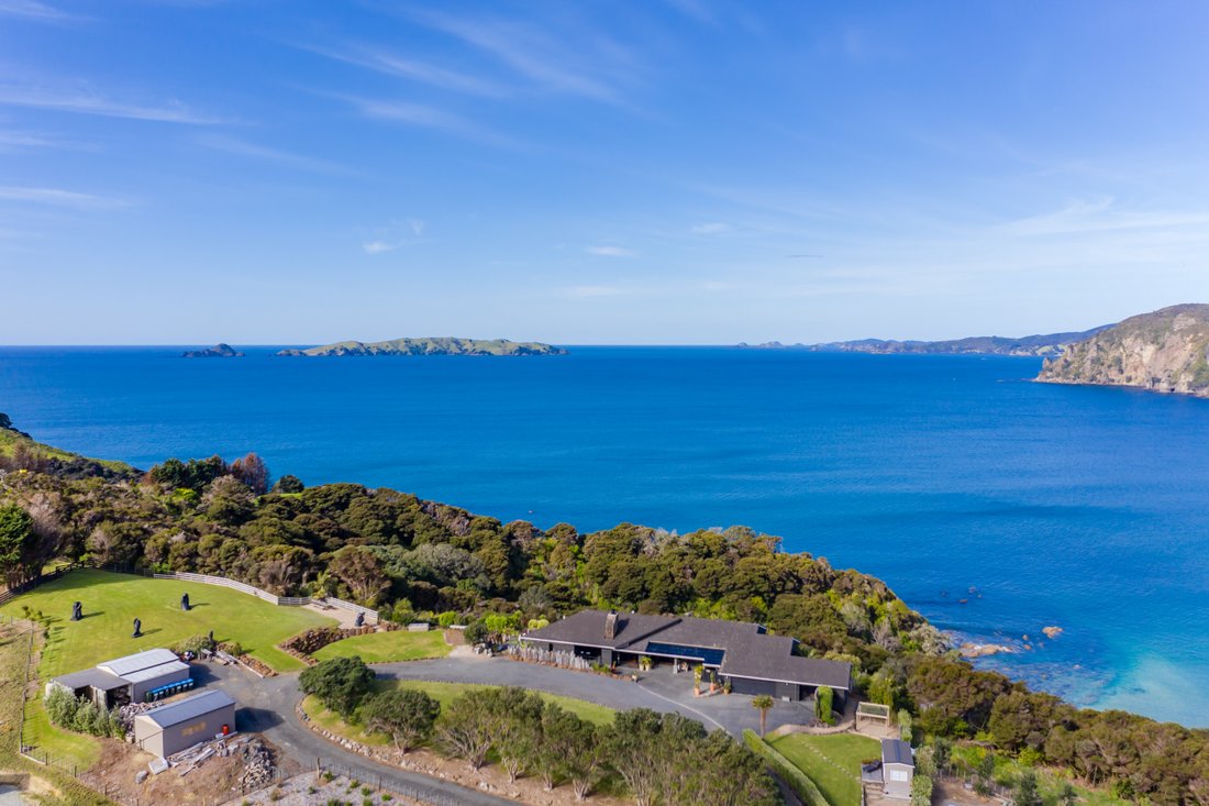 Taupo Bay Lodge In Mangōnui, Northland, New Zealand For Sale (12776834)