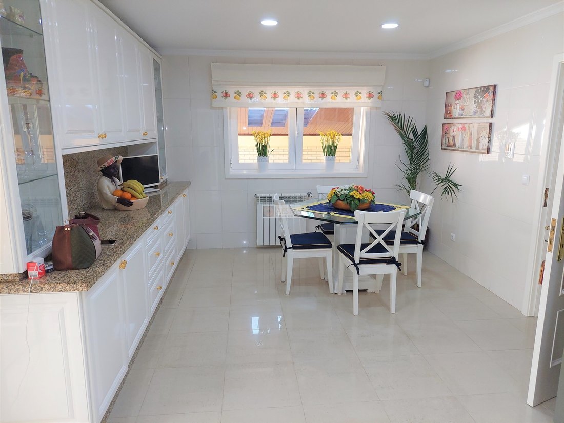 Villa in Gulpilhares e Valadares, Porto District, Portugal 5 - 12777280
