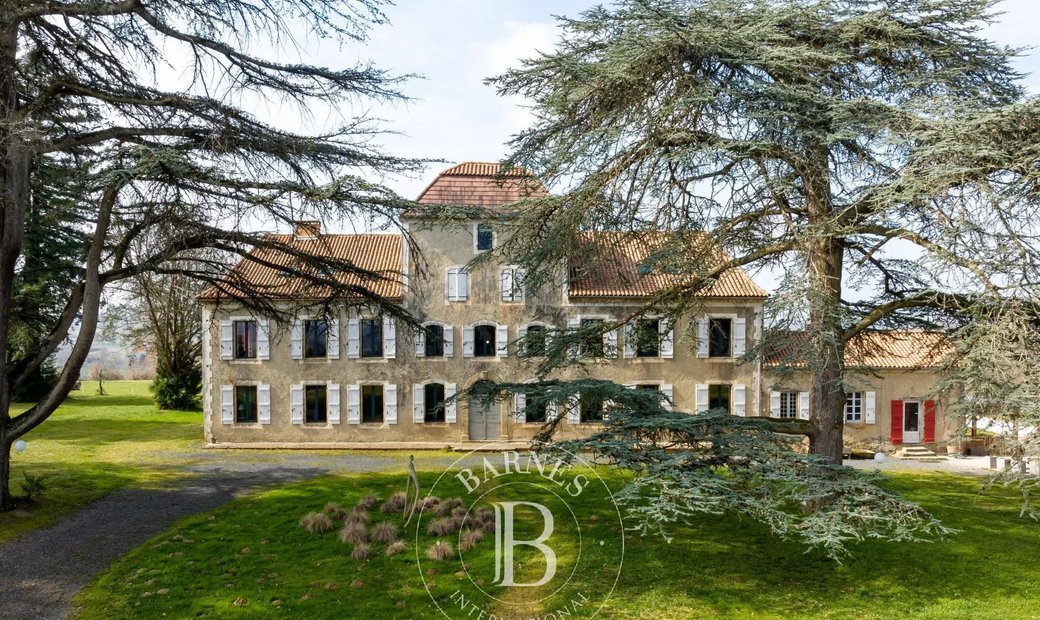 Gers, Splendid 28 Hectare Property In The Heart Of In Nogaro, Occitanie