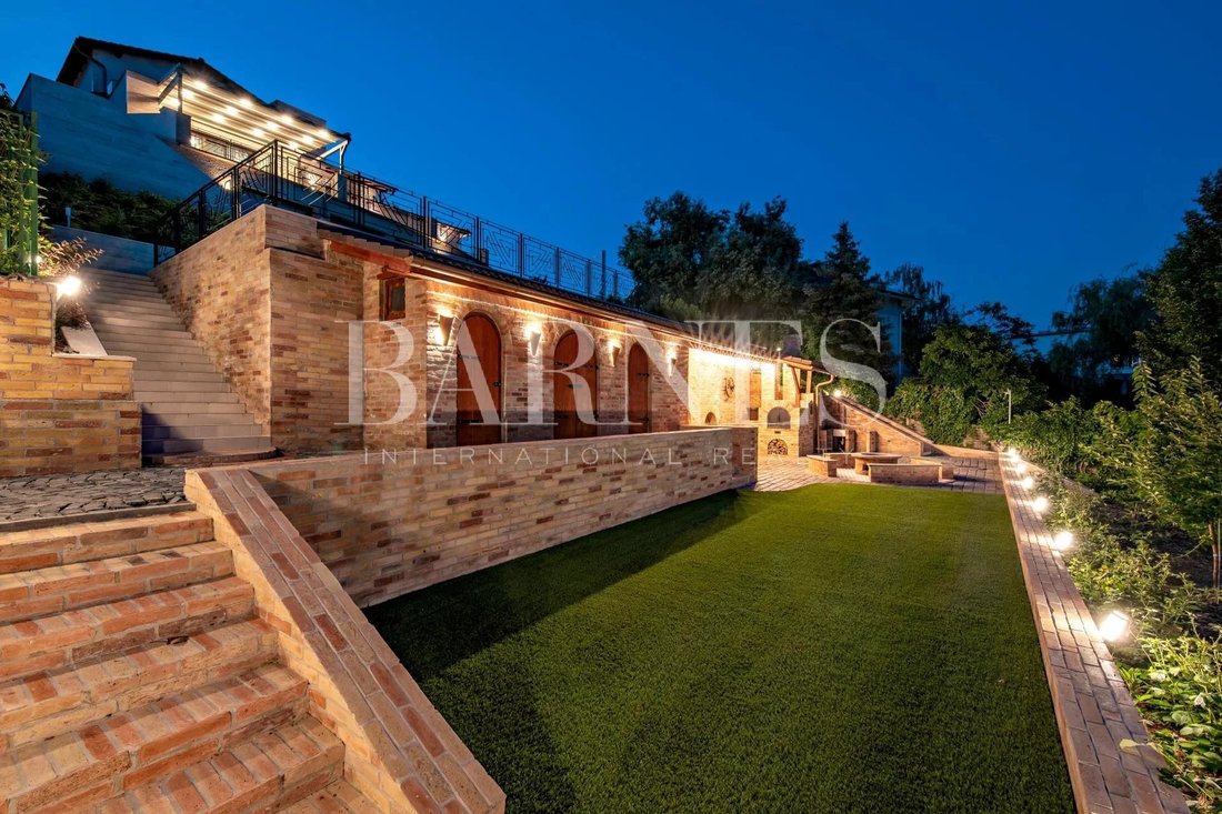 Fantastic Panoramic Villa With Pool In Budaörs, Pest County, Hungary