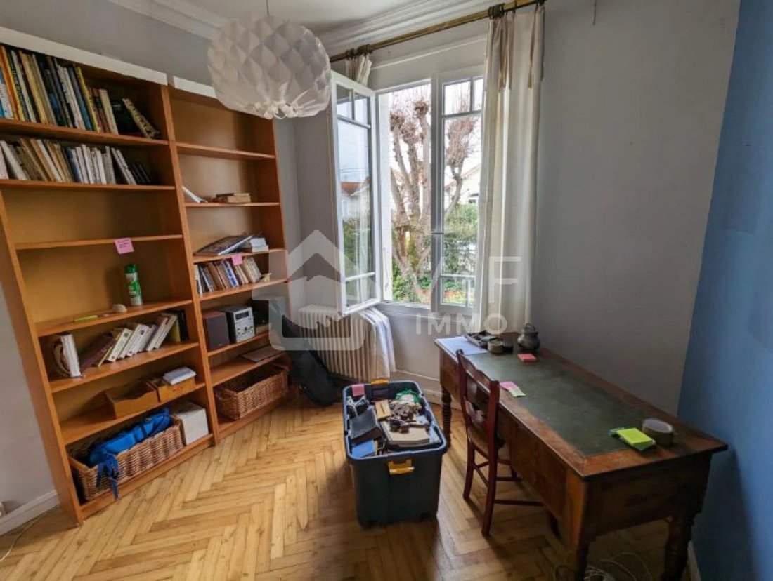 Toulouse House In Toulouse, Occitanie, France For Sale (12611894)