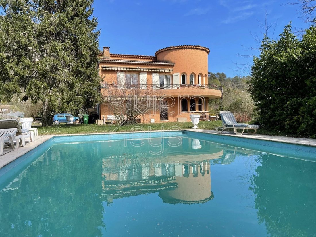 Charming House With In Le Bar Sur Loup, Provence Alpes Côte D'azur