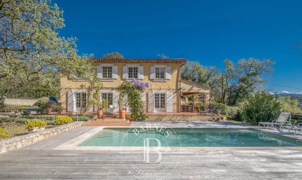 Var House With Panoramic View In Fayence, Provence Alpes Côte D'azur ...