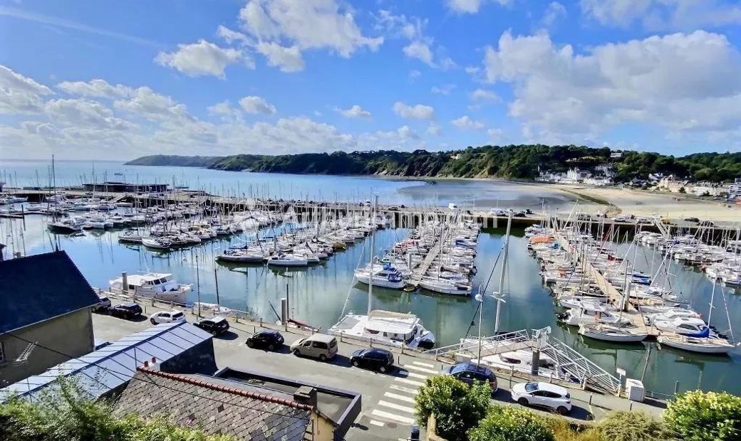Binic étables Sur Mer House In Binic étables Sur Mer, Brittany, France