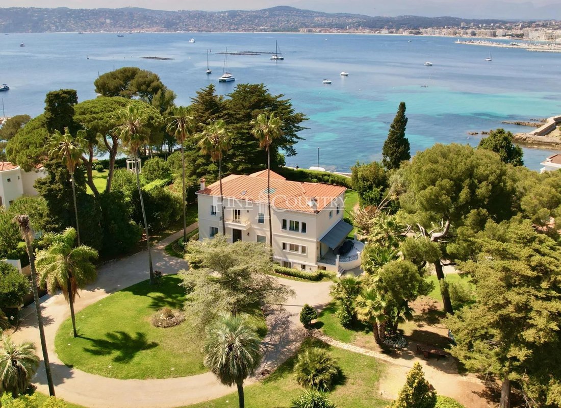 Seafront Villa For Sale On The In Antibes, Provence Alpes Côte D'azur