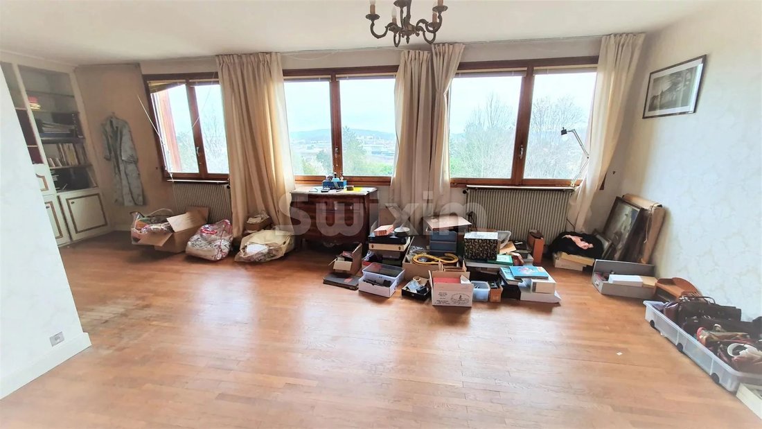 Besançon House In Besançon, Bourgogne Franche Comté, France For Sale