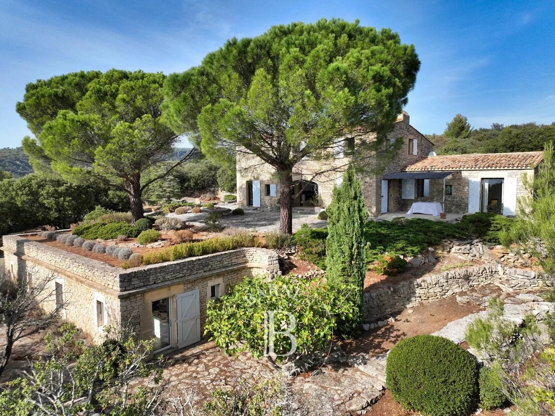 Gordes Stone Farmhouse Luberon In Gordes, Provence Alpes Côte D'azur