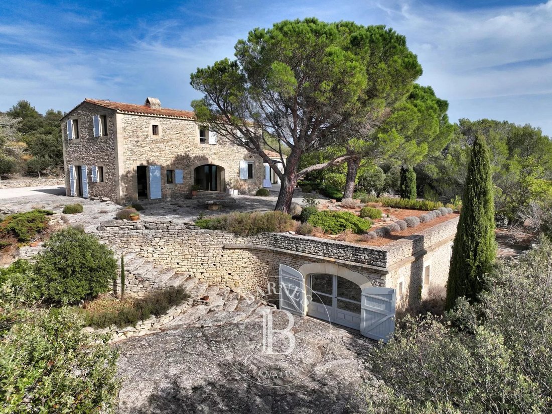 Gordes Stone Farmhouse Luberon In Gordes, Provence Alpes Côte D'azur