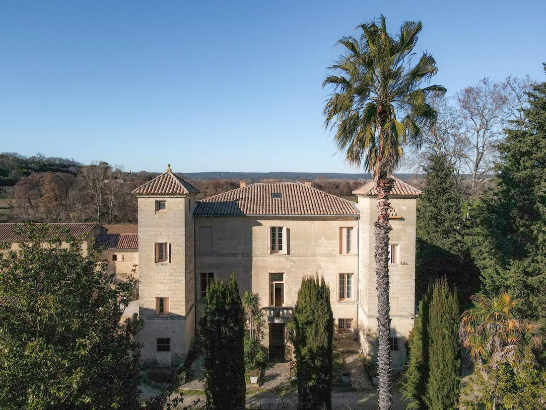 Uzès Historic 18th Century House In 1ha Park In Uzès, Occitanie