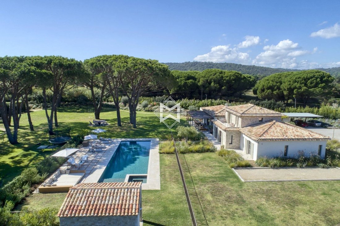 Villa in Ramatuelle, Provence-Alpes-Côte d'Azur, France 1 - 12338133