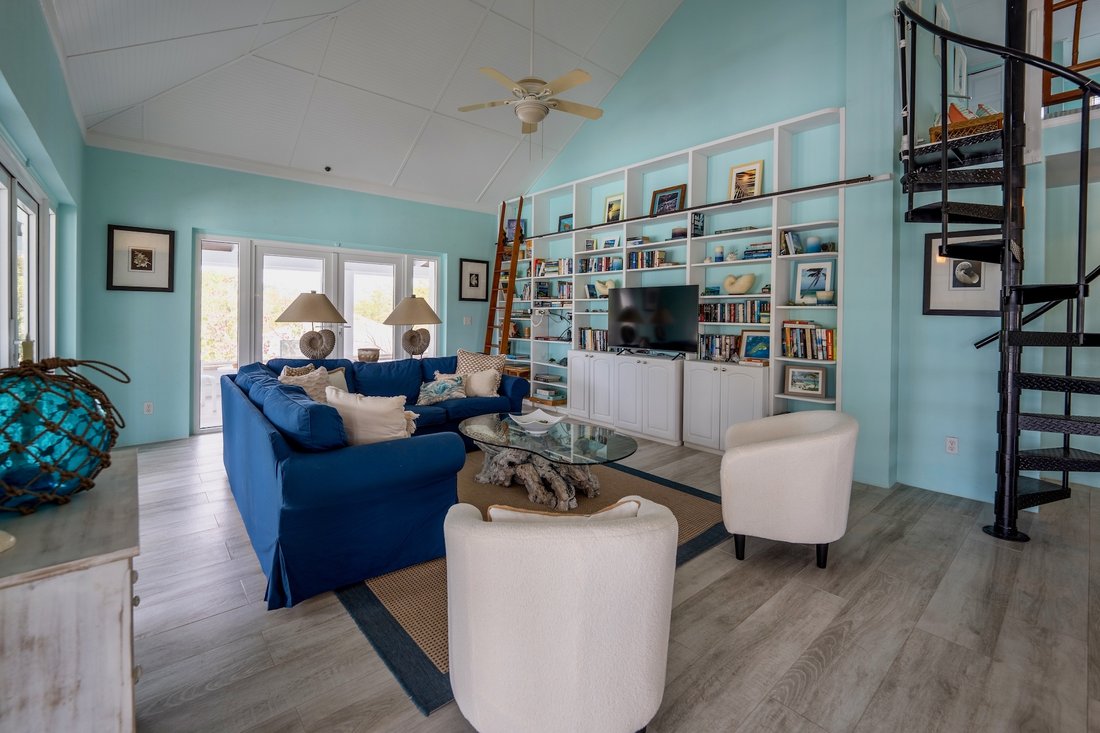 Abaco Waterfront Estate For Sale In Treasure Cay, Central Abaco, The