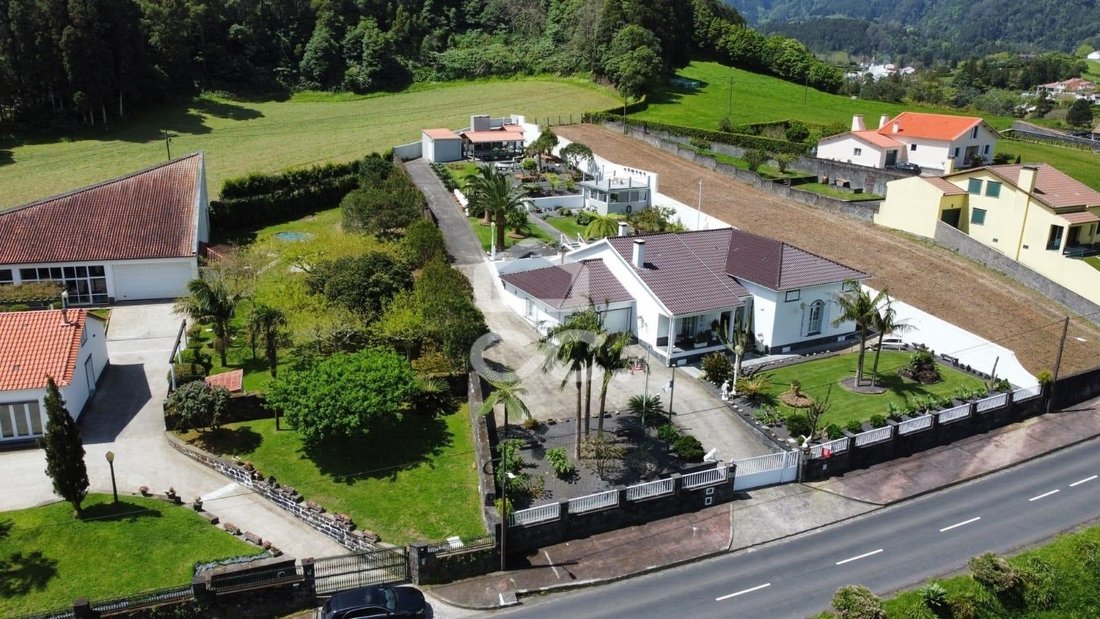 House With 3 Bedrooms Furnas Povoação In Furnas, Azores, Portugal For Sale (12120916)