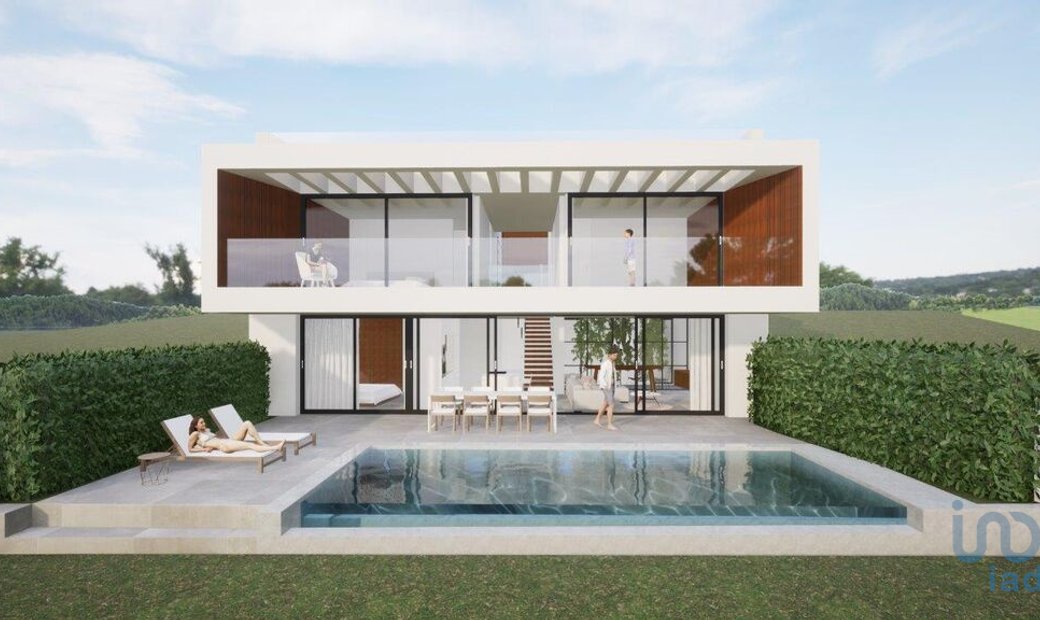 Portimão Town House In Portimão, Algarve, Portugal For Sale (12782240)