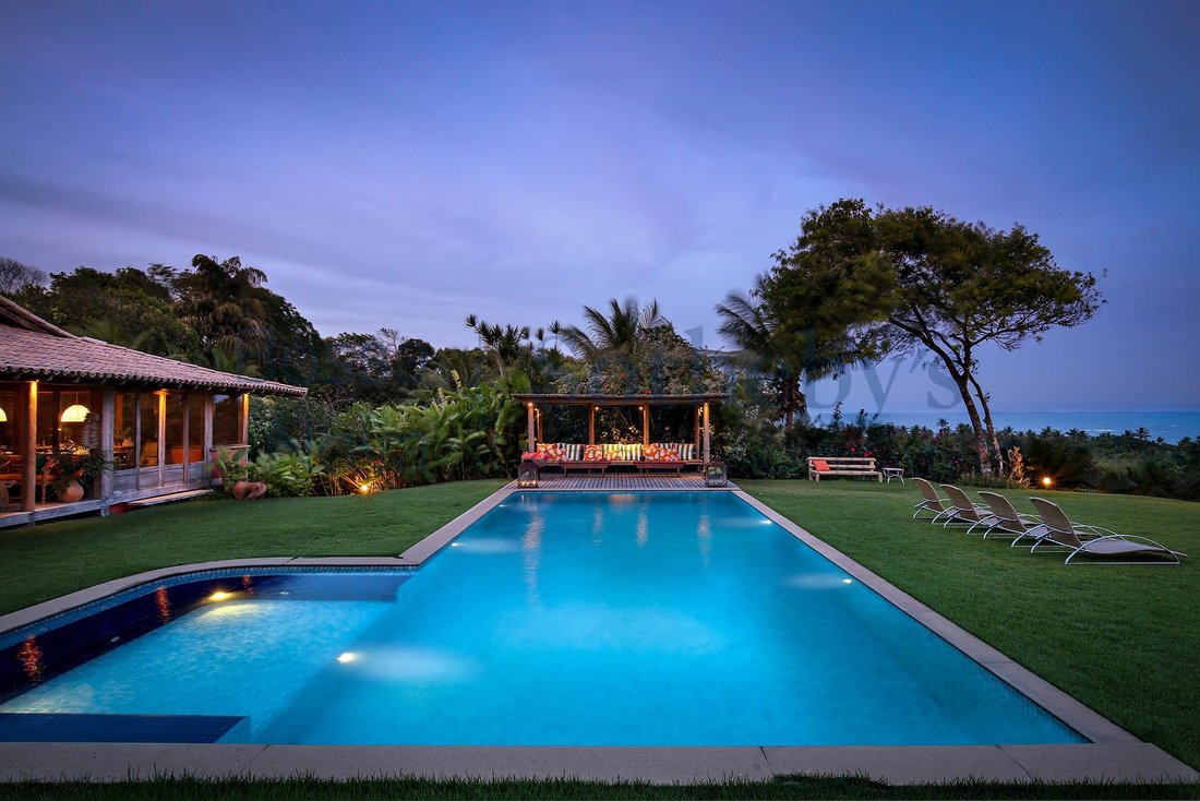 Rustic House Overlooking Praia Do Rio Da In Trancoso, State Of Bahia