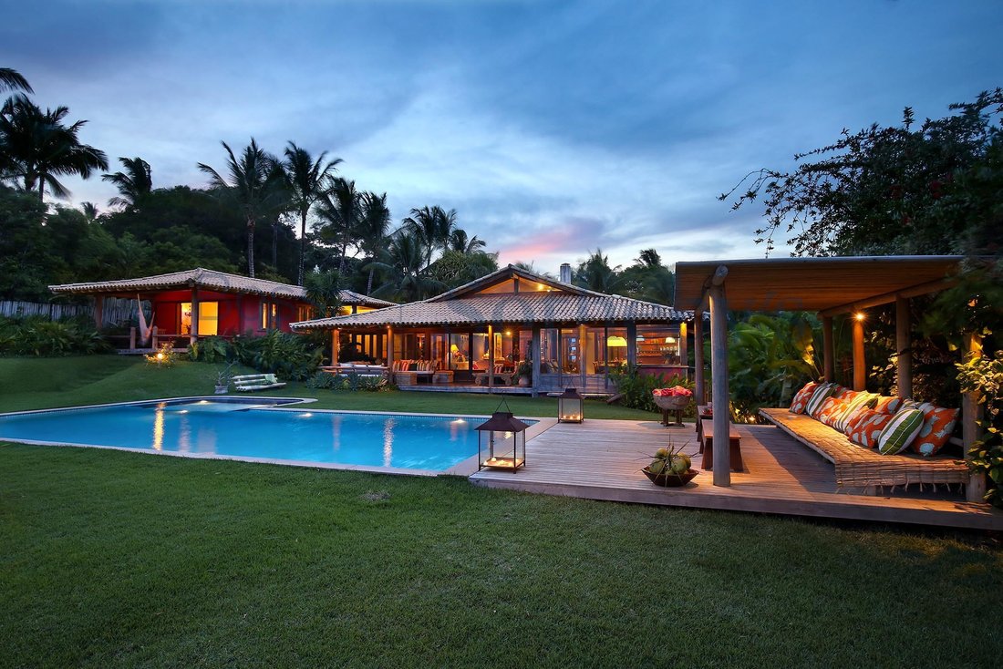 Rustic House Overlooking Praia Do Rio Da In Trancoso, State Of Bahia