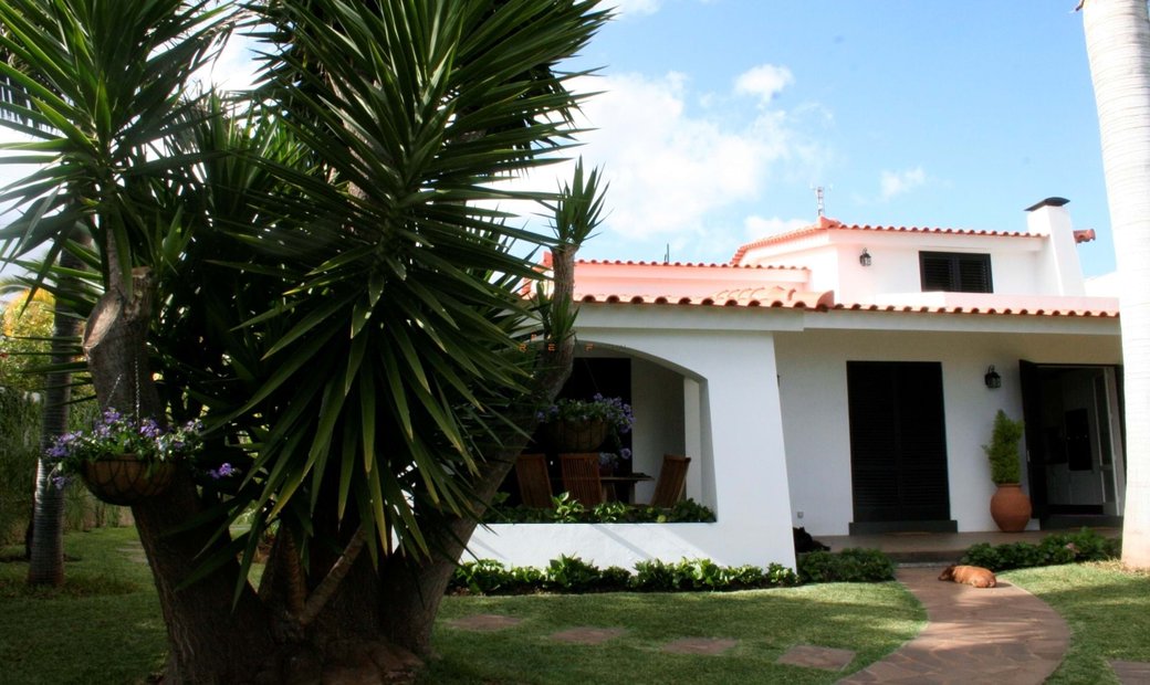 Detached House In Caniço De Baixo In Caniço, Madeira, Portugal For Sale (12780951)