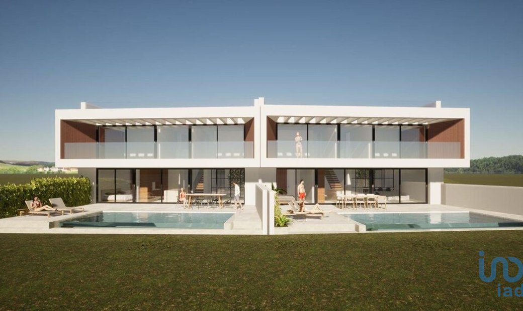 Portimão Town House In Portimão, Algarve, Portugal For Sale (12781921)