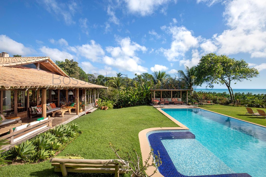 Rustic House Overlooking Praia Do Rio Da In Trancoso, State Of Bahia