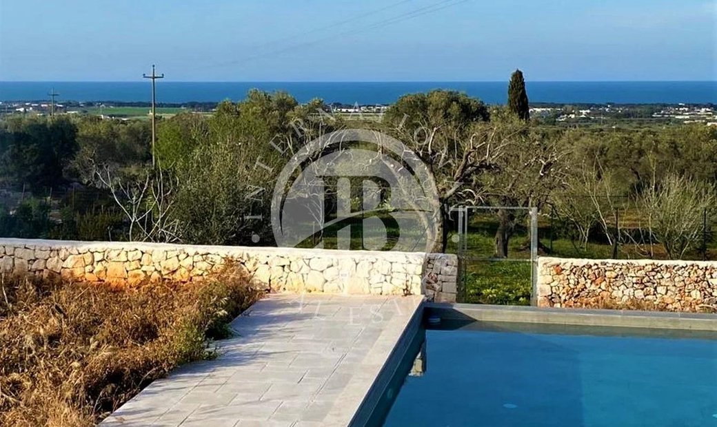 Sea View Villa With Infinity Pool Located Just Three In Carovigno