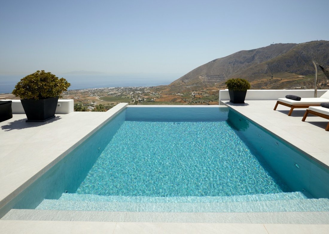 Villa in Thira, Aegean, Greece 4 - 12775399