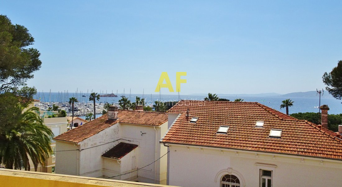 Saint Raphael 3 Room In Saint Raphaël, Provence Alpes Côte D'azur, France For Sale (12781744)