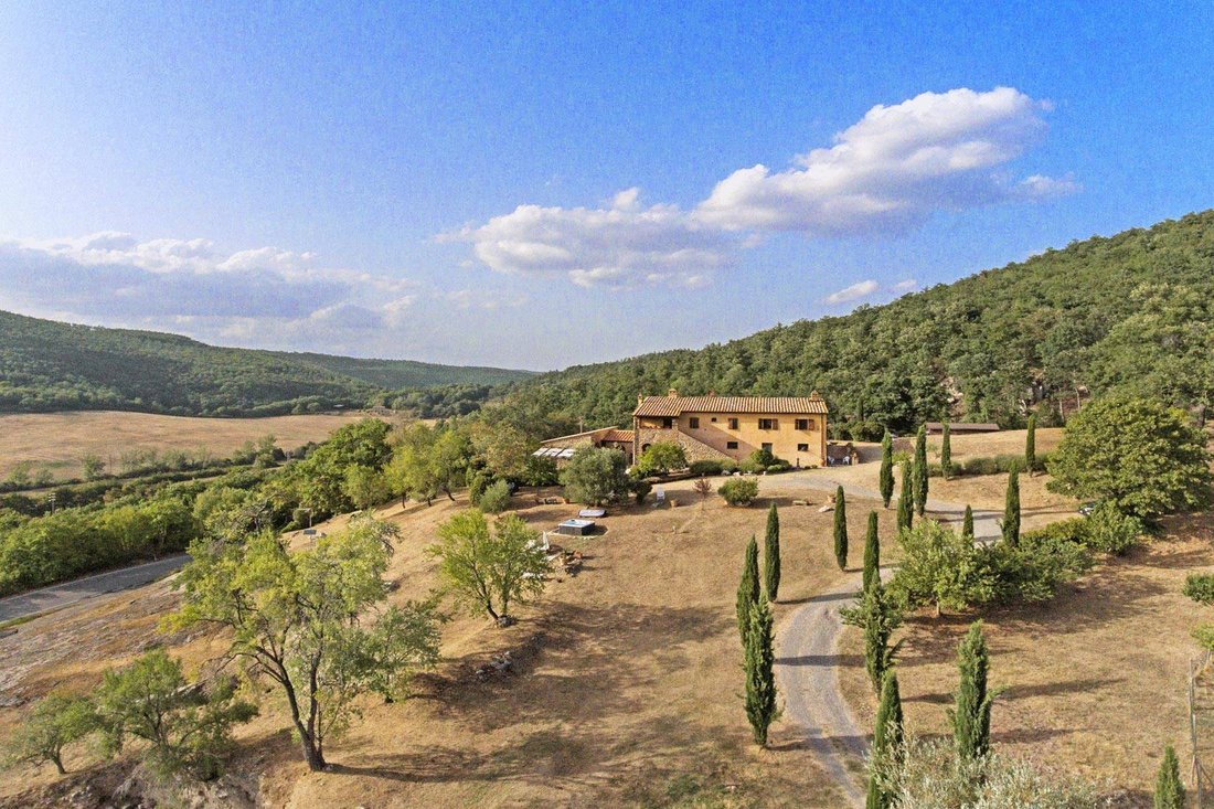 Country House in Sarteano, Tuscany, Italy 4 - 12782720