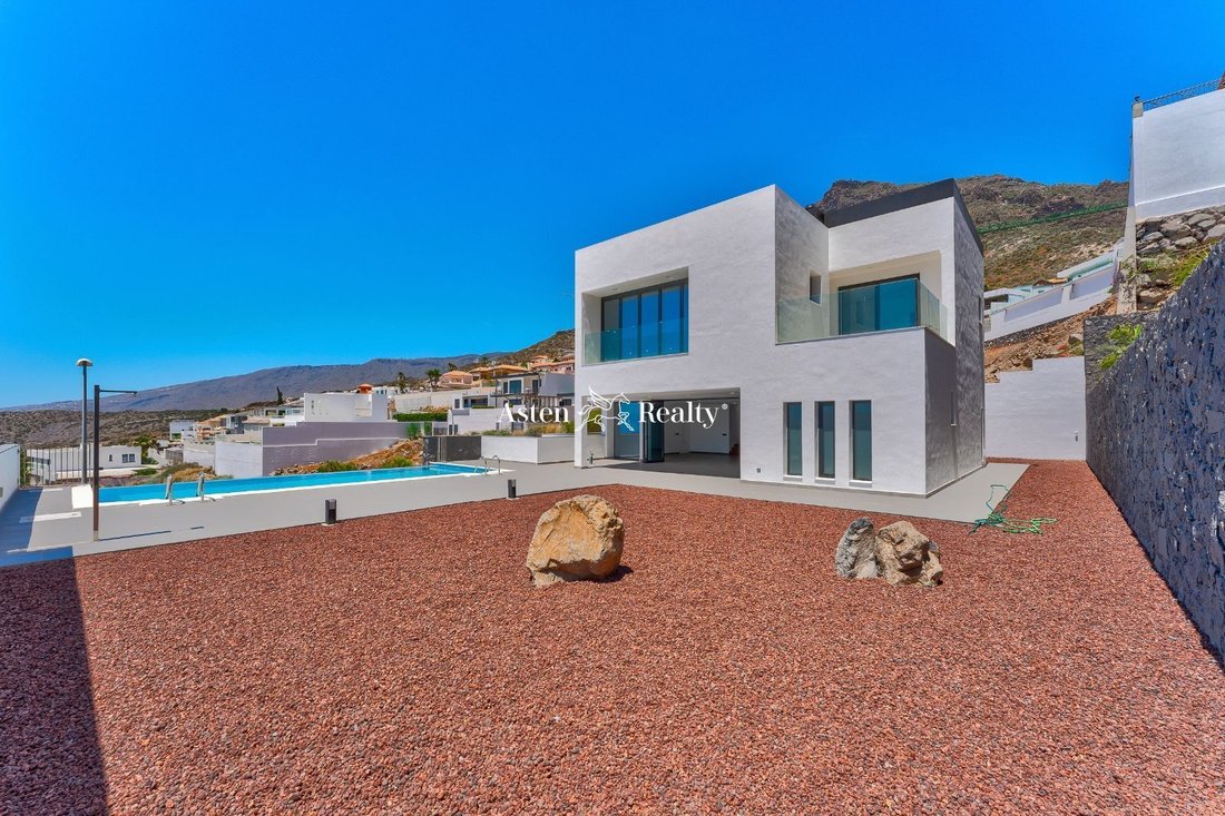 Villa in Costa Adeje, Adeje, Canary Islands 2 - 12782744