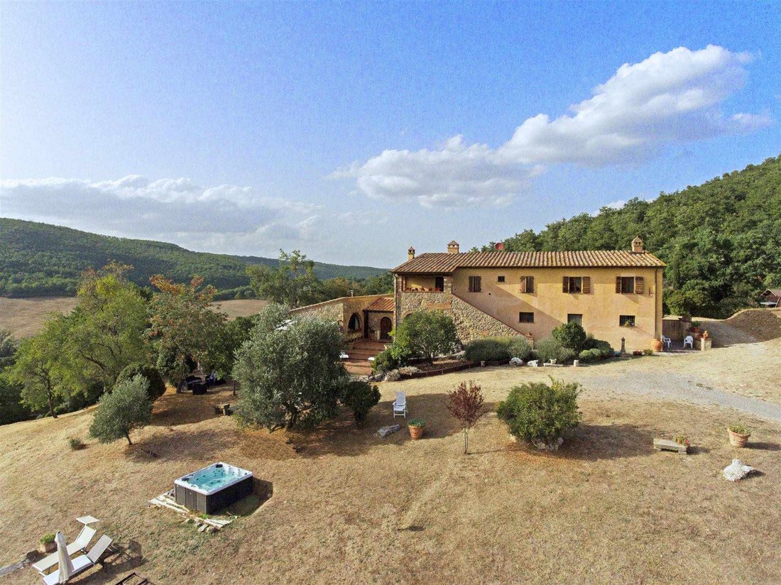 Country House in Sarteano, Tuscany, Italy 2 - 12782720