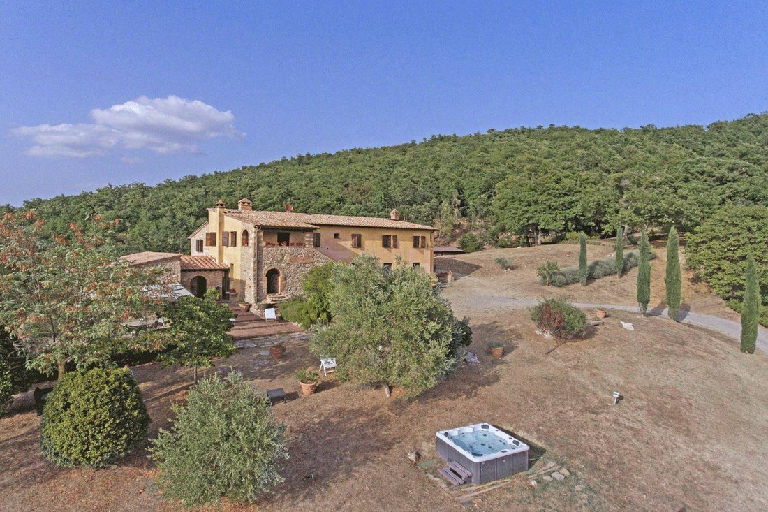 Country House in Sarteano, Tuscany, Italy 1 - 12782720