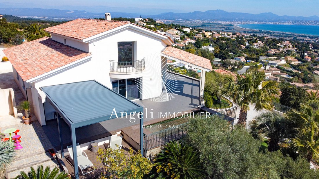 Property For Sale With Panoramic In Fréjus, Provence Alpes Côte D'azur