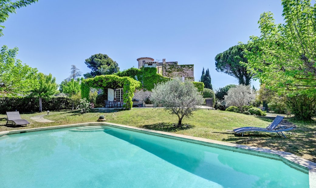 Sale Family House Aix En In Aix En Provence, Provence Alpes Côte D'azur