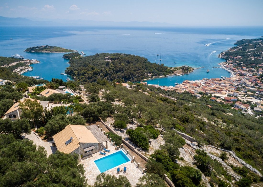 Villa in Paxi, Peloponnese, Western Greece and the Ionian, Greece 1 - 12785090