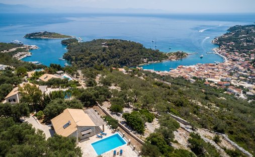 Villa in Paxi, Peloponnese, Western Greece and the Ionian, Greece 1