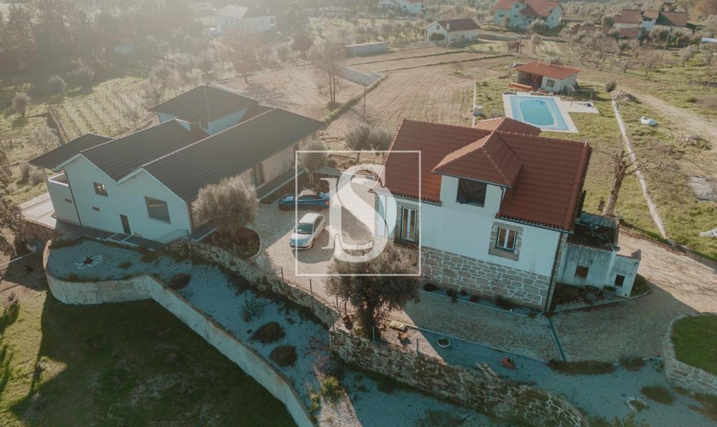 Tondela In Parada De Gonta, Viseu District, Portugal For Sale (12787365)