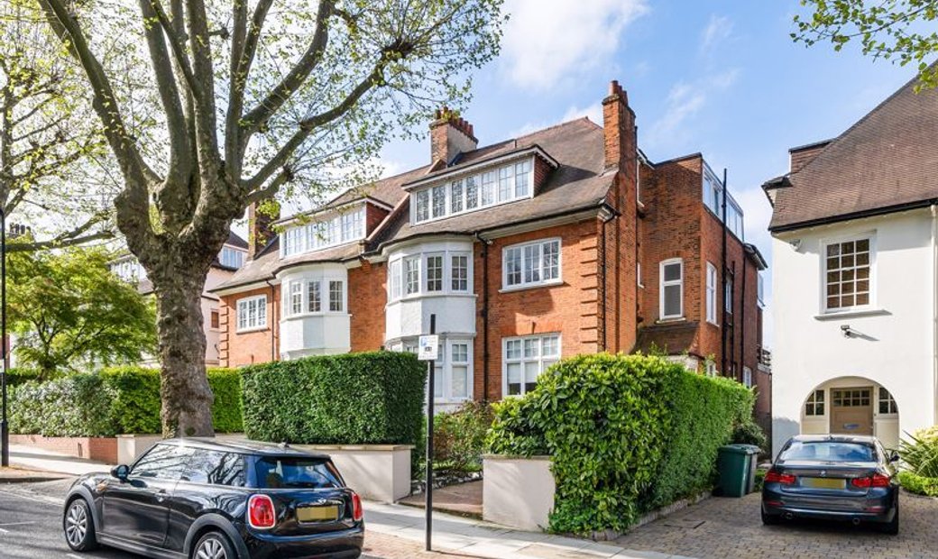 Ferncroft Avenue, Hampstead, London Nw3 In London, England, United