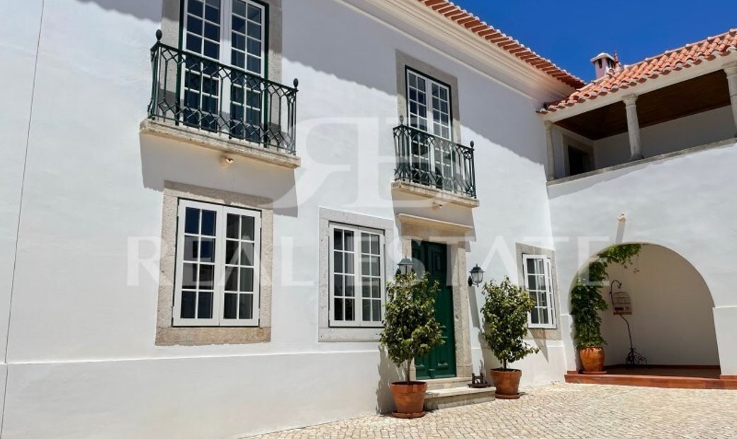 Renovated Farmhouse, Initially Built In The In Cadaval, Lisbon