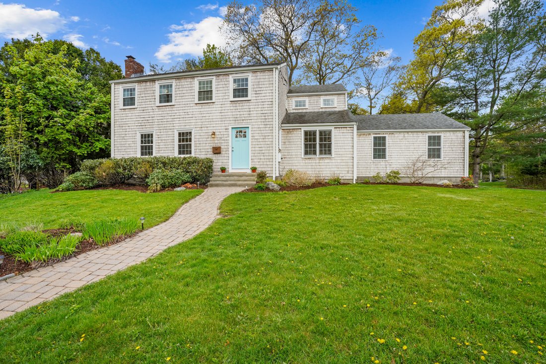 19 Fireside Dr In Barrington, Rhode Island, United States For Sale (12787814)