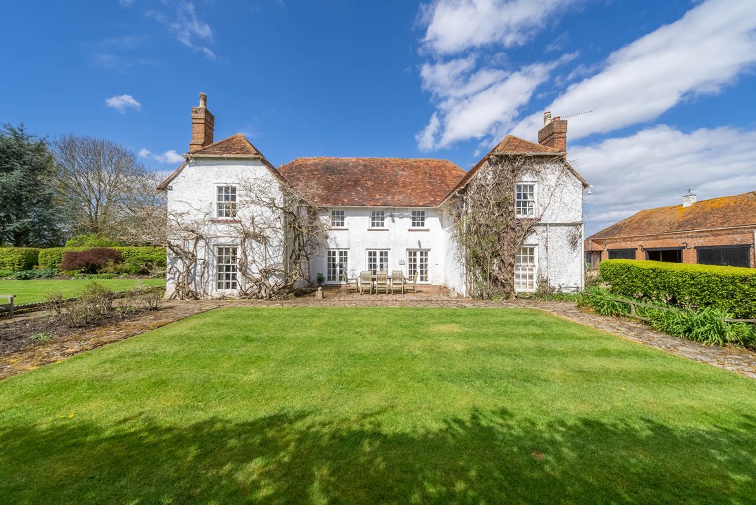 Nuptown House In Warfield, England, United Kingdom For Sale (12787740)