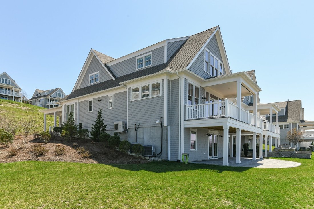 55 Plus Luxury Condominium In Tiverton, Rhode Island, United States For