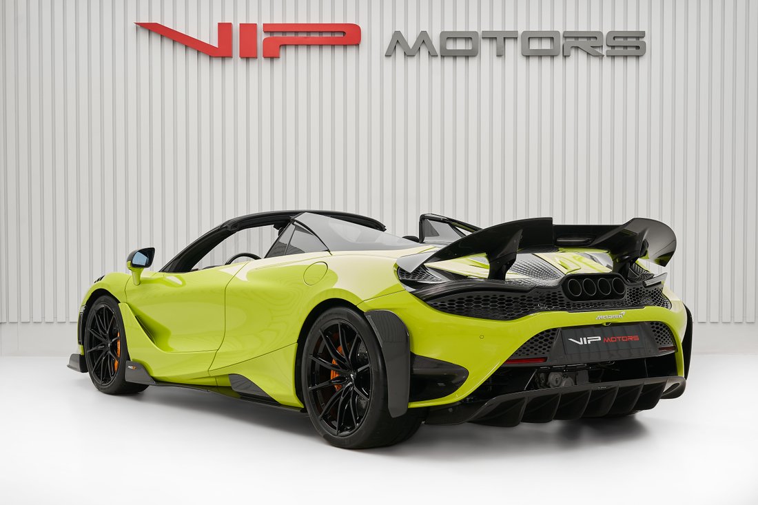 Cabriolet in Dubai, Dubai, United Arab Emirates 4 - 12795248