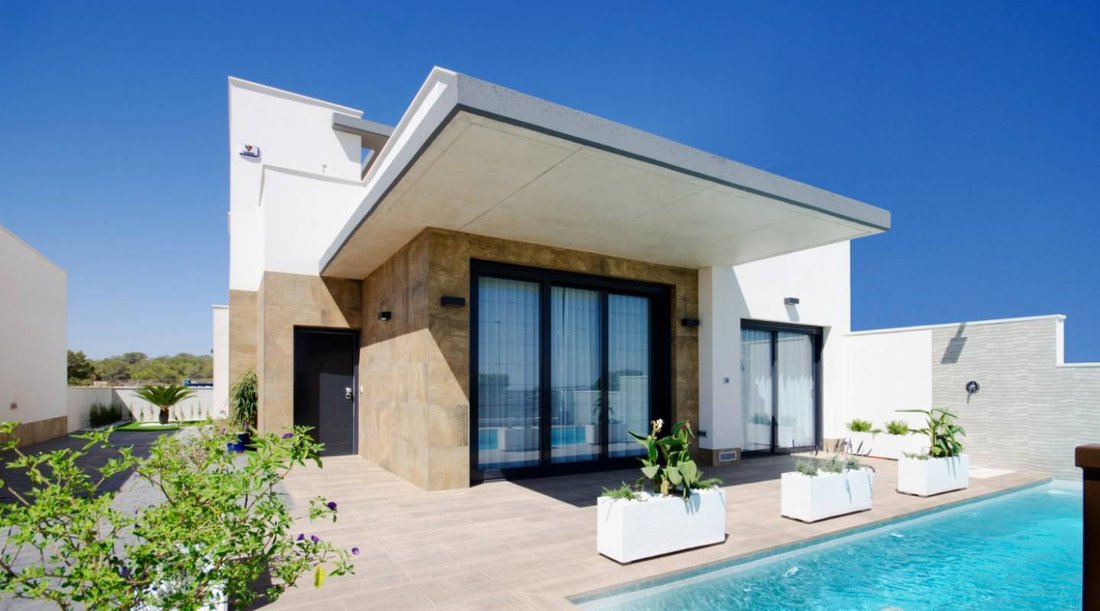 Villa in San Miguel de Salinas, Valencian Community, Spain 1 - 12793418