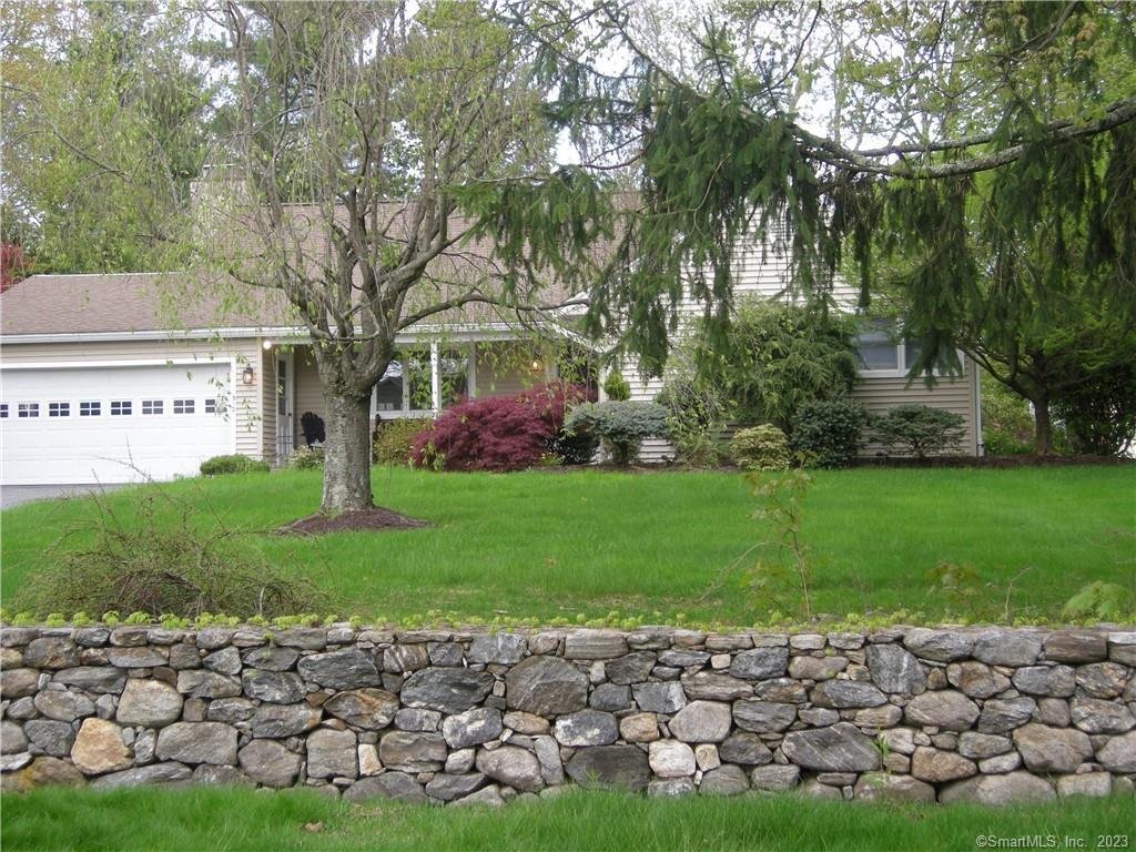 312 Three Mile Hill Road, Middlebury, In Middlebury, Connecticut, United States For Sale (12792589)