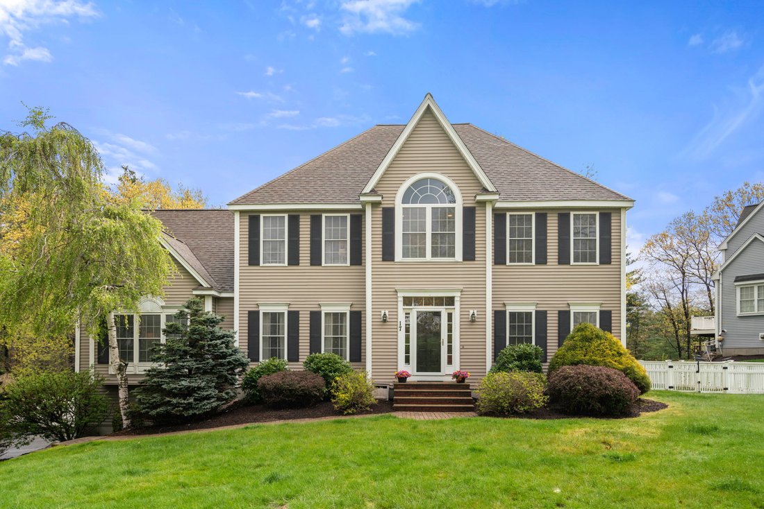 17 Rocky Woods Rd, Hopkinton, Ma, In Hopkinton, Massachusetts, United