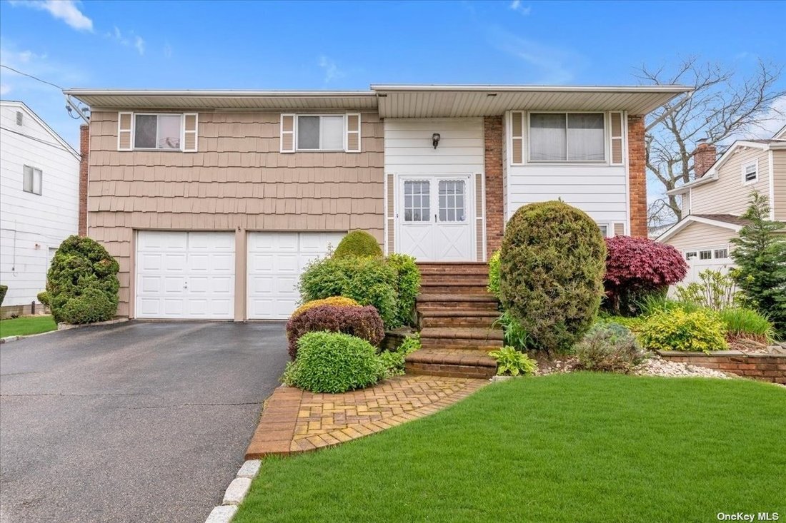 House Bellmore In Bellmore, New York, Vereinigte Staaten Zu Verkaufen