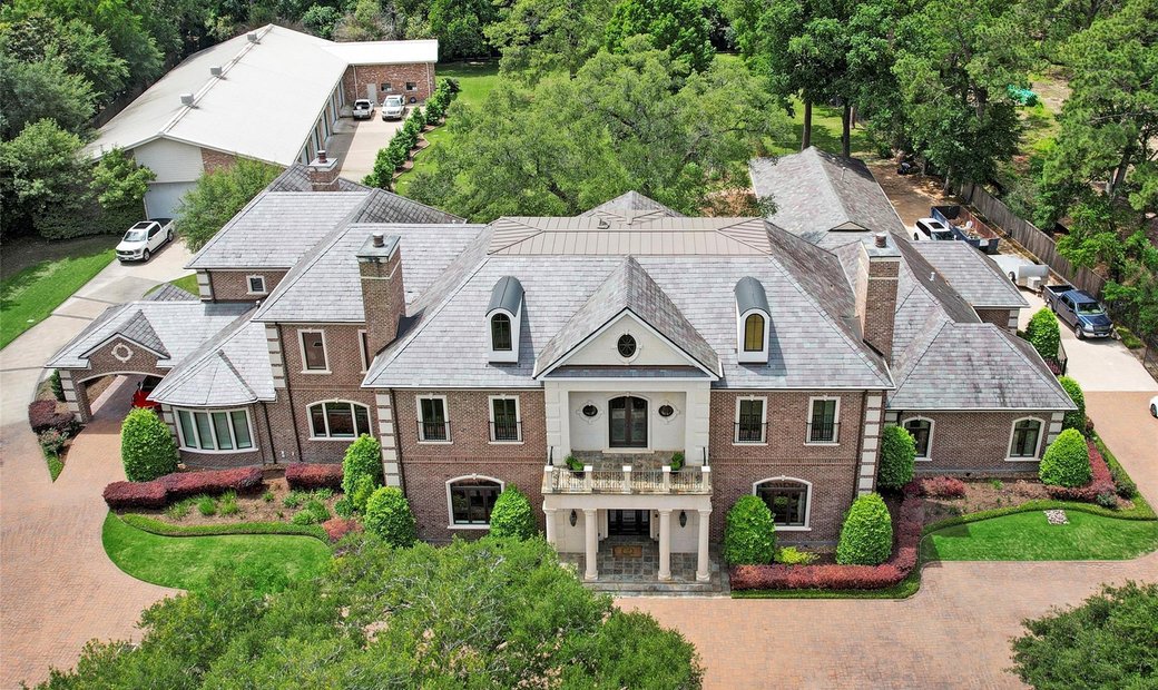 15 E Rivercrest Drive In Houston, Texas, United States For Sale (12788570)