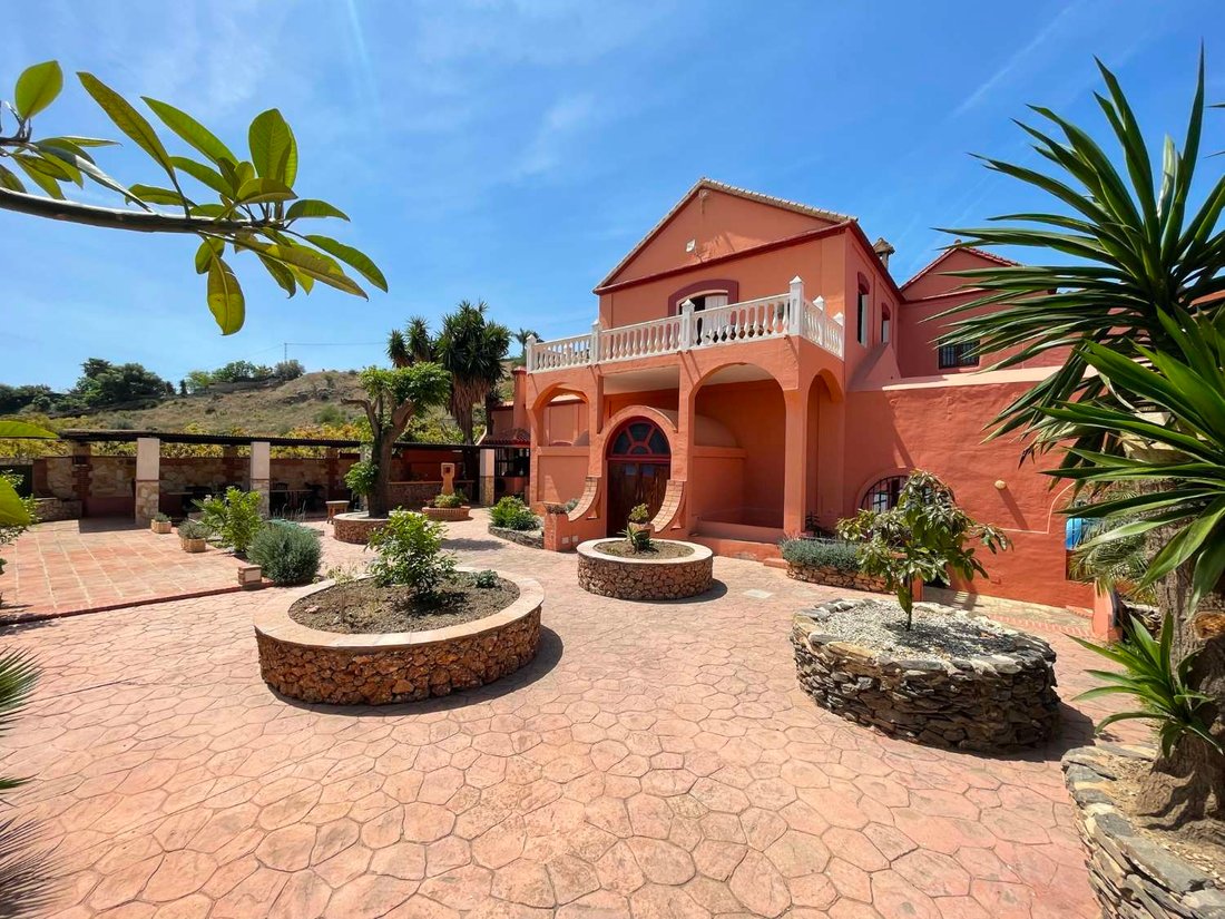 Villa en Nerja, Andalucía, España 2 - 11167480