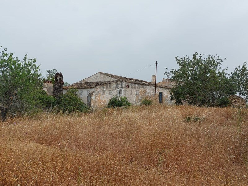 Land for sale in Albufeira, Portugal — €1,300,000