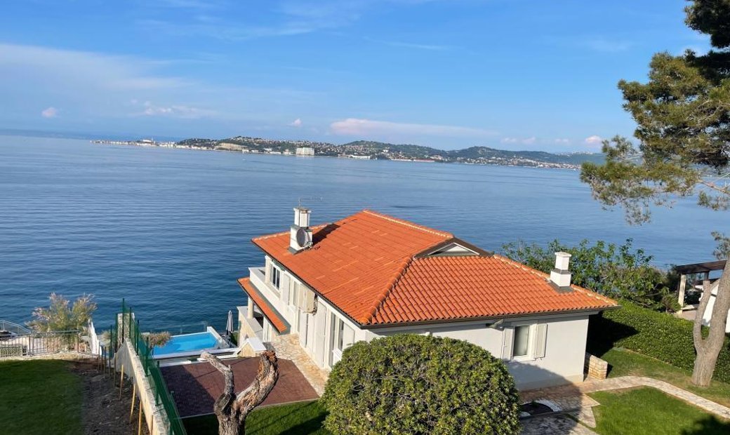 Exquisite 1st Line Villa In Umag Area With In Savudrija, Istria County, Croatia For Sale (12794595)